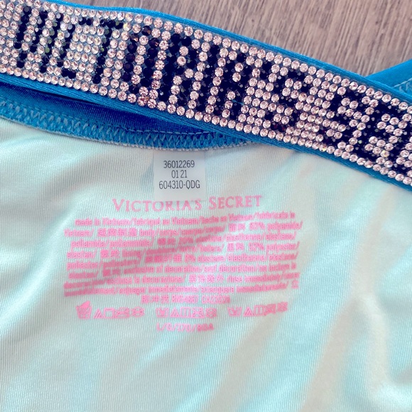 Victoria’s Secret bombshell bikini - Picture 4 of 4